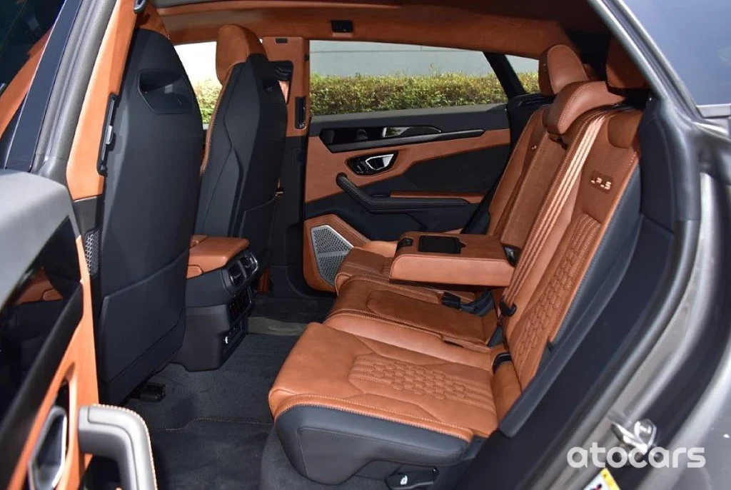 Tại Sao Đất Nền Hoà Lạc Khám Phá Những Bí Ẩn Đen Tối Đằng Sau Nó