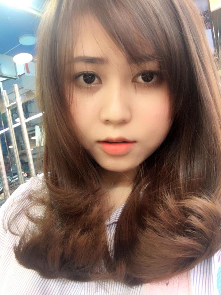 Gai Xinh Đeo Kính Vẻ Đẹp Tinh Tế Và Phong Cách Thu Hút Mọi Ánh Nhìn