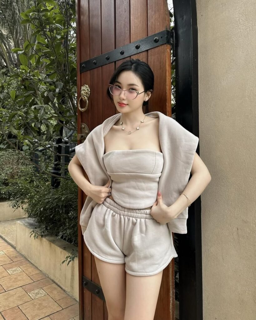 Khám Phá Thế Giới Đầy Năng Động Với Gái Xinh Ở Truồng Phong Cách Cá Tính Gây Ấn Tượng